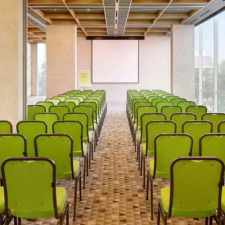 Ibis Styles Jakarta Simatupang Eksteriør bilde