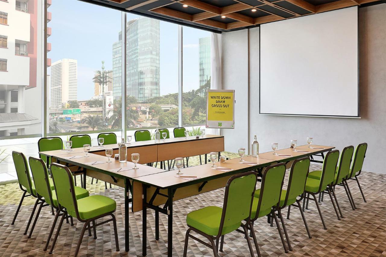 Ibis Styles Jakarta Simatupang Eksteriør bilde
