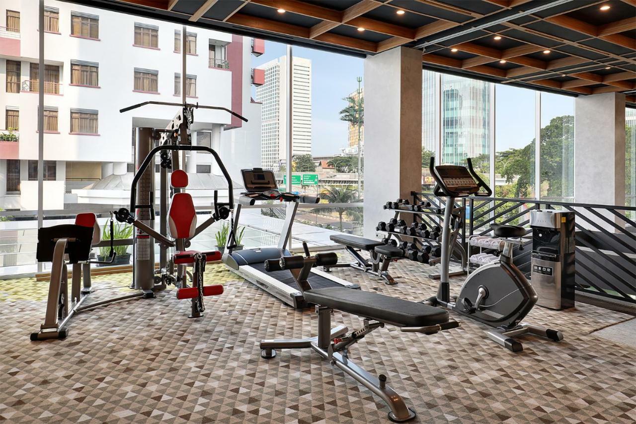 Ibis Styles Jakarta Simatupang Eksteriør bilde
